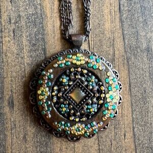 Vintage-Style Pendant Locket